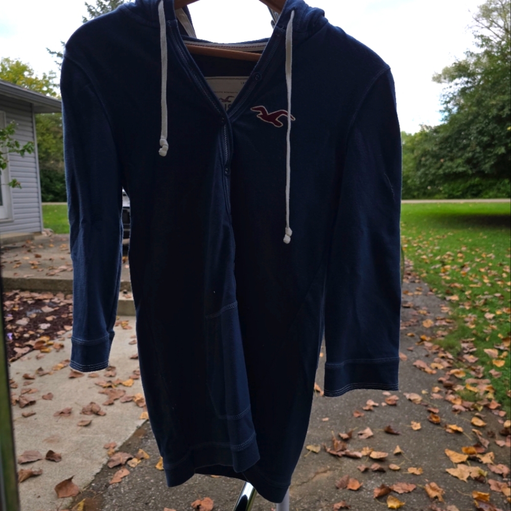 Hollister Medium button down hoodie